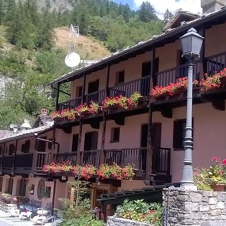 Locanda La Brenva Courmayeur Exteriér fotografie